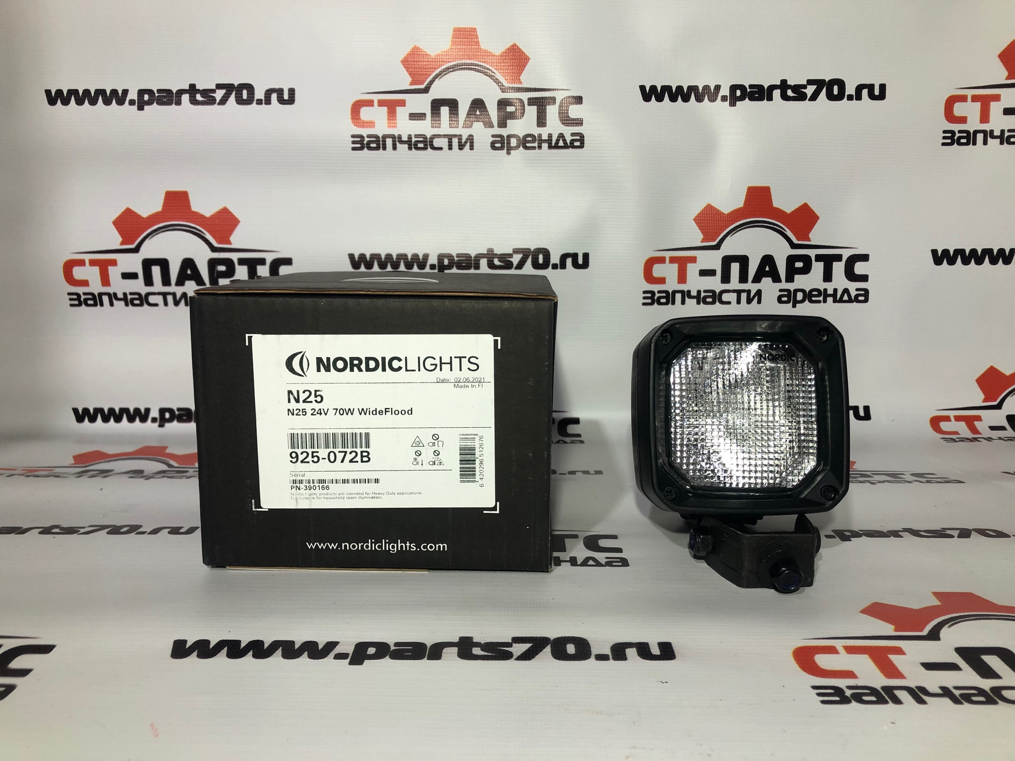 Фото Фара галогеновая N25 24V 70W WideFlood артикул 1532521 купить