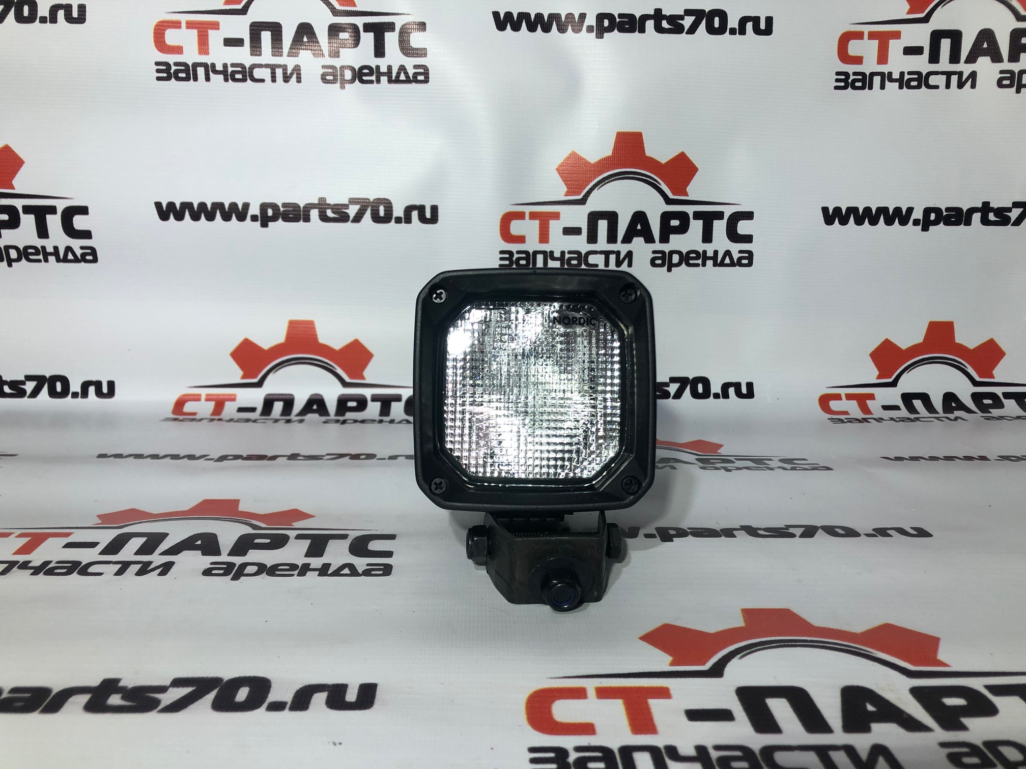 Фото Фара галогеновая N25 24V 70W WideFlood артикул 1532521 купить