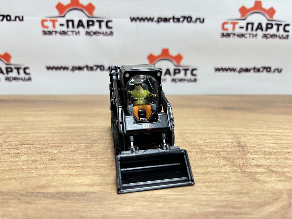 Фото Модель мини-погрузчик Caterpillar 242D3 артикул CAT242D3 купить