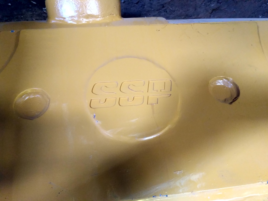 Фото Рама в сборе левая Caterpillar D6R 2838672 артикул 2838672 купить